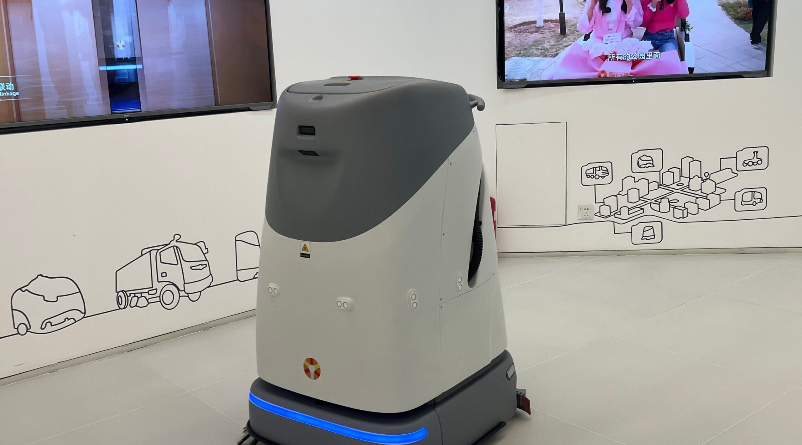 SC50 scrubber dryer robot in showroom